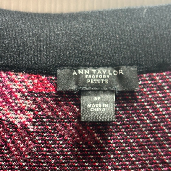 Ann Taylor Sweater Skirt SP EUC - Picture 2 of 3